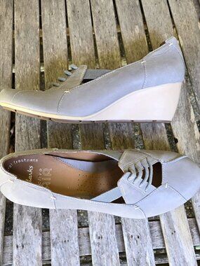 New CLARKS Active Air Gray Leather Wedge Lace Up Pumps Shoes 10
